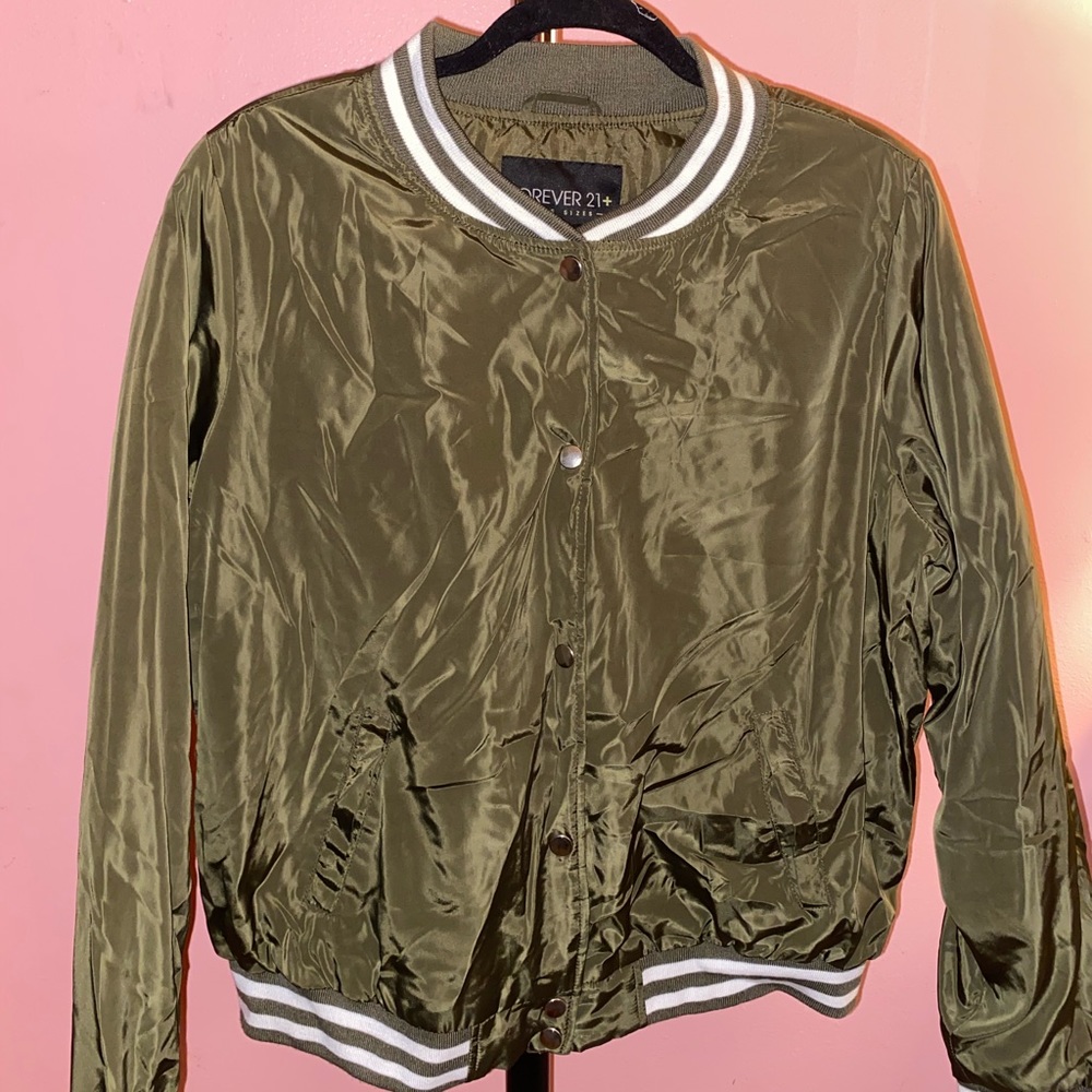 Army Green Bomber Style Jacket!